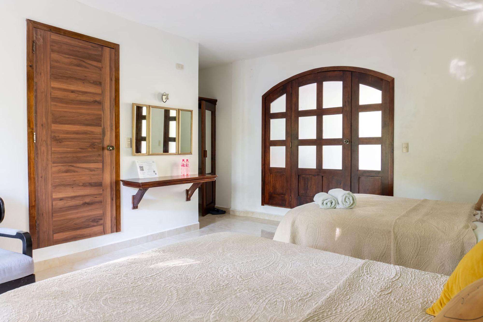 Habitación Bromelias 1 — Hotel Paraíso Encantado
