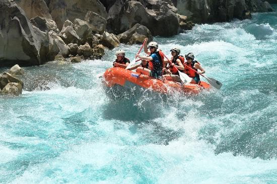 Río Tampaón — Rafting Clase III — foto 3