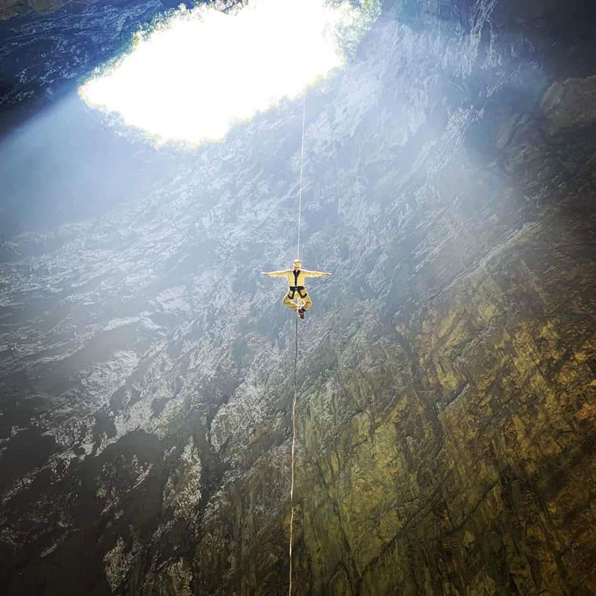 Rappel en Sótano de las Golondrinas, en Aquismón