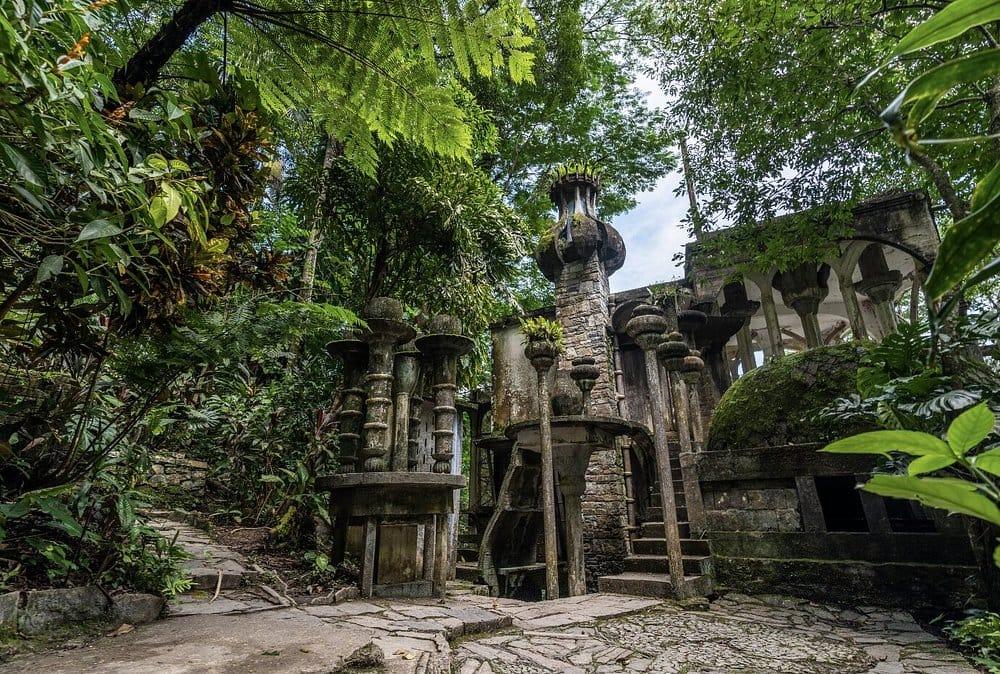 Las Pozas — una construcción de Edward James entre helechos
