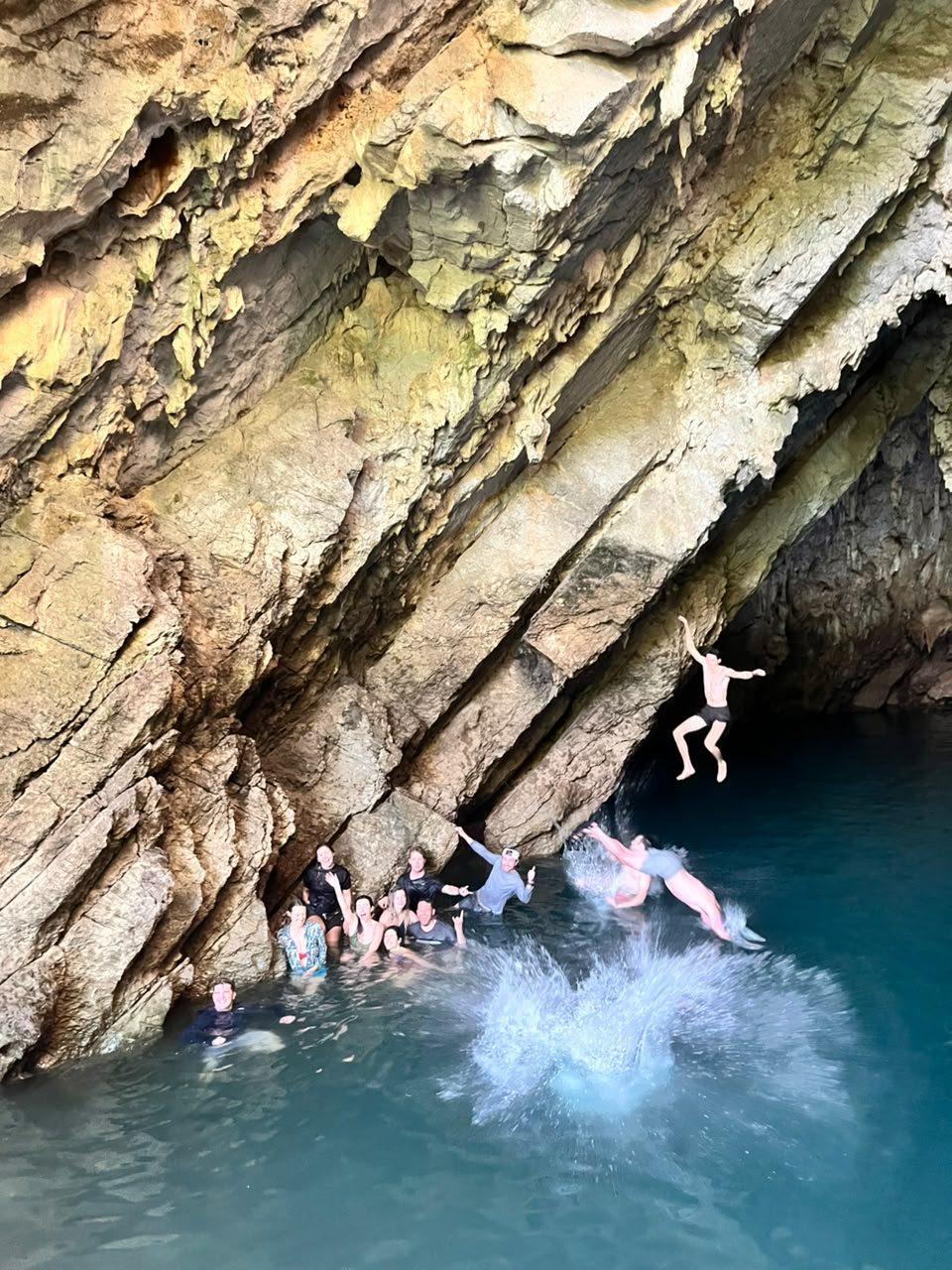 Cueva del Agua — Expedición Tamul