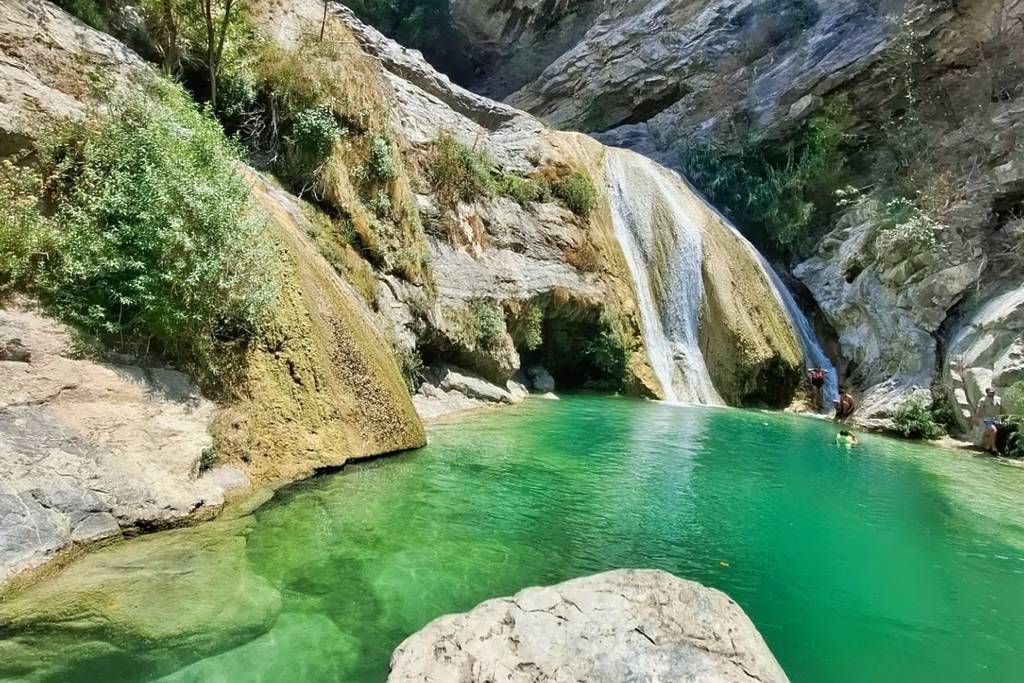 Cascada El Aguacate