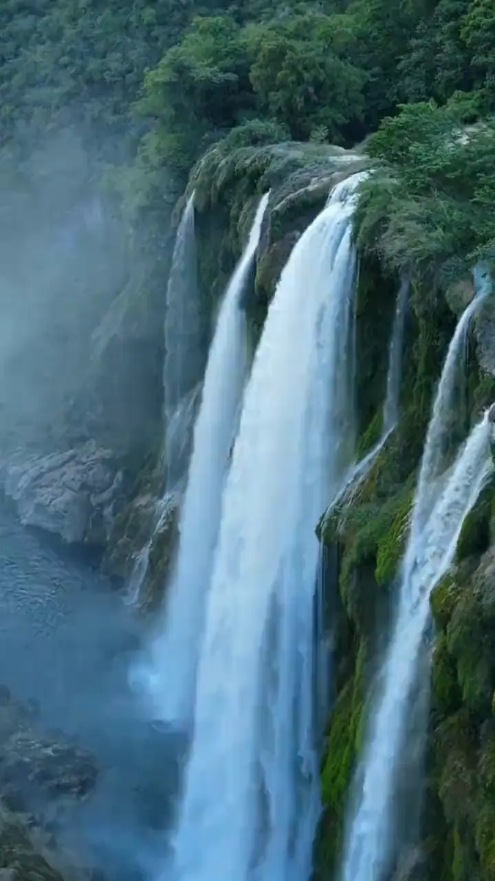 Cascada de Tamul en la Huasteca Potosina